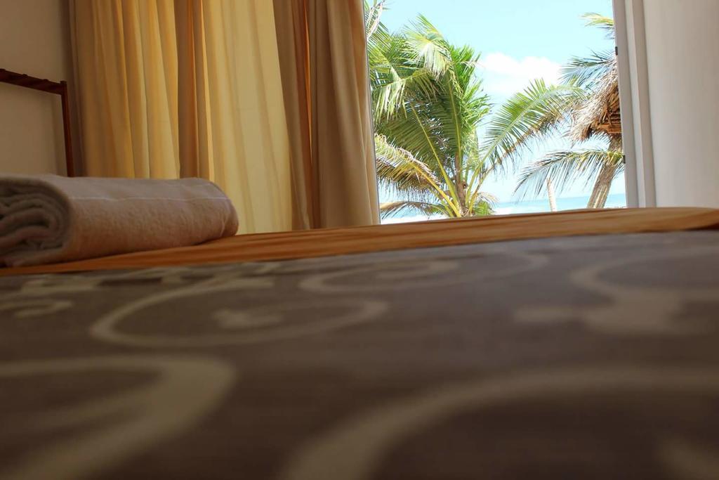 The Den Guest House Hikkaduwa Bagian luar foto